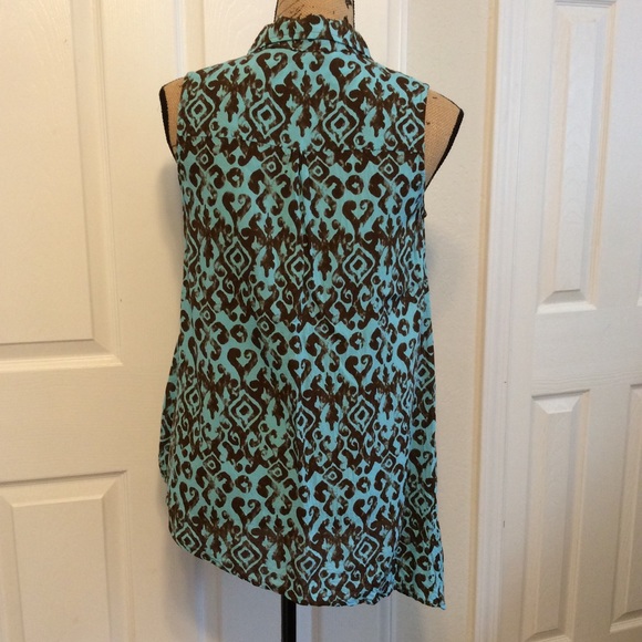 Blue Ginger collared asymmetrical hem sleeveless collared aloha print top size S - Picture 6 of 12